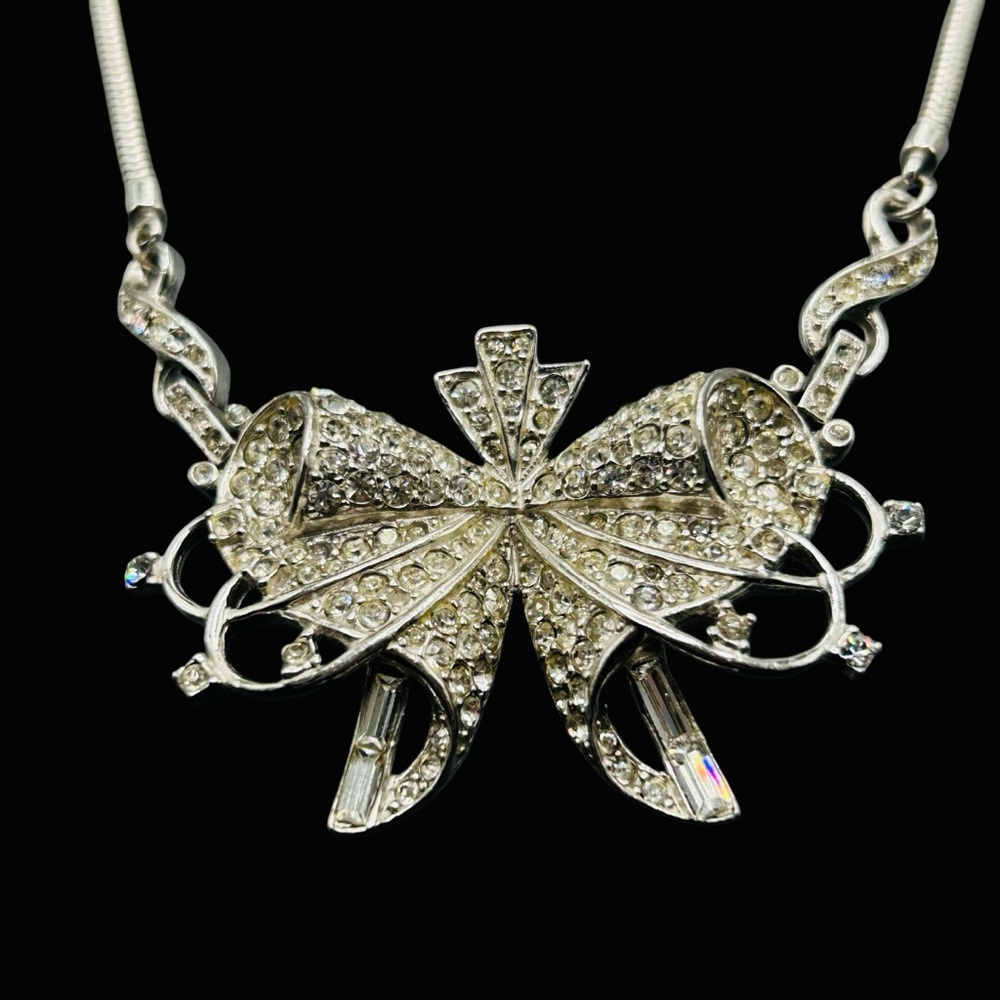 Gorgeous Vintage Rhinestone Butterfly Necklace